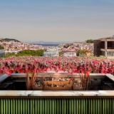 SEEN Sky Bar abre para almoço com nova decoração e novidades no menu
