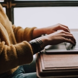 Expedia e Kayak integram o ChatGPT nas suas plataformas, será que a IA planeia as nossas férias?