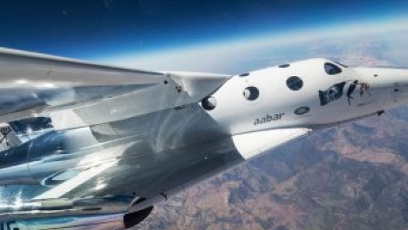 Virgin Galactic faz história ao conseguir seu primeiro voo espacial tripulado