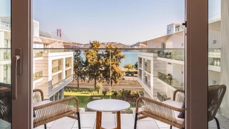 O Hyatt Regency Lisboa celebra o Dia dos Namorados ccom oferta especial