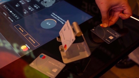 Tokens e biometria: Mastercard revela novidades que vão por fim a passwords e códigos