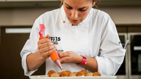 Chef Andreia Moutinho lança blogue de Pastelaria  e ensina truques e receitas fáceis de se preparar