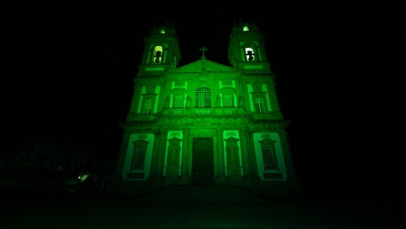 Monumentos do Porto e Norte iluminados de verde para celebrar o Dia de S. Patrício