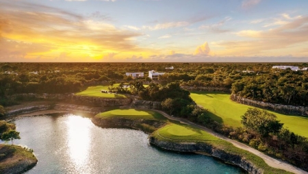 Os cinco destinos para desfrutar do golfe nesta primavera