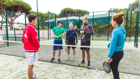 PINE CLIFFS RESORT promove clínicas de padel com premiado jogador português