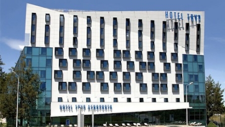 TRYP Lisboa Aeroporto  —   