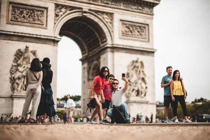 Turistas chineses querem viajar, mas olham para a Europa com desconfiança