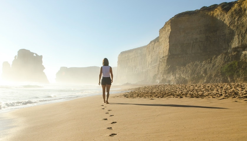 A indústria de viagens precisa oferecer segurança às mulheres que viajam sozinhas