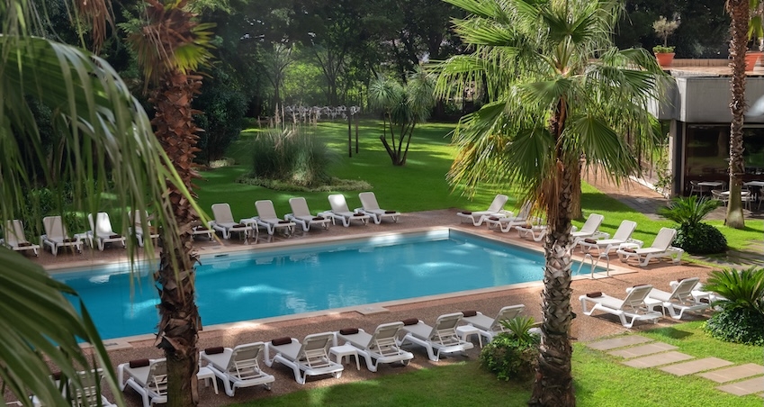 Lisbon Marriott celebra o verão com Pool Brunch, acesso diário à piscina e a reabertura do Bar Paradiso