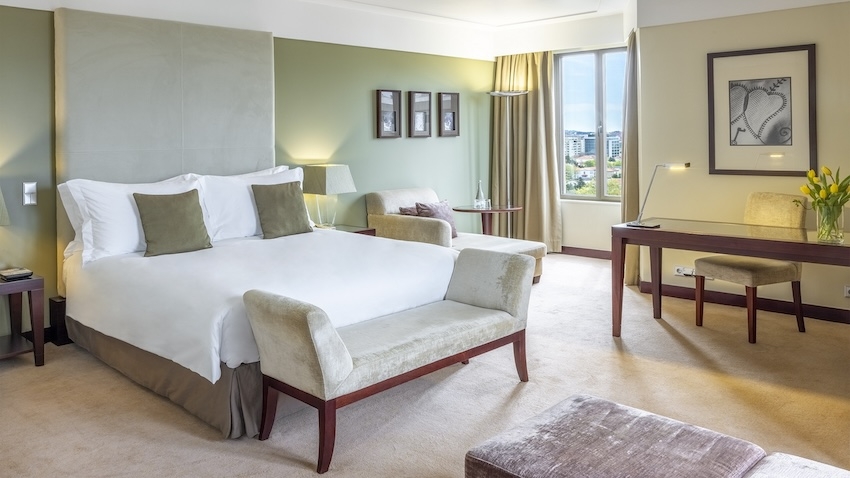 Um jantar intimista, uma massagem a dois e tratamento VIP no quarto: o São Valentim chegou ao Crowne Plaza Porto
